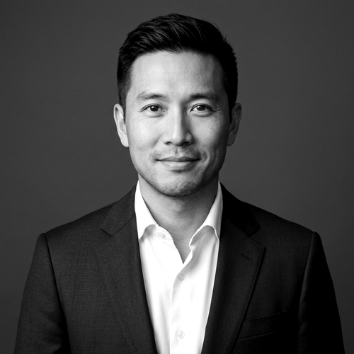 Professional headshot of Lloyd Zhang